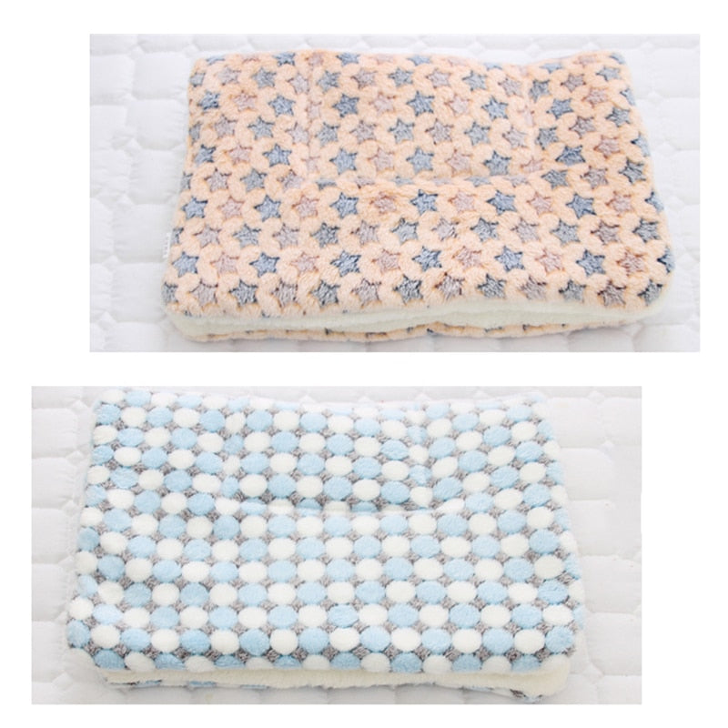 Soft Flannel Pet Mat dog Bed Winter Thicken Warm Cat Dog Blanket puppy Sleeping Cover Towel cushion for small Medium large dogs