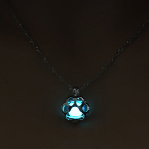 Glow In The Dark Necklace Metal Pet Cat Necklaces For Woman Animal Dog Paw Necklace Hollow Pendant Night luminous Light